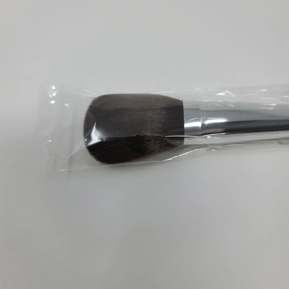 bareMinerals buff foundation
